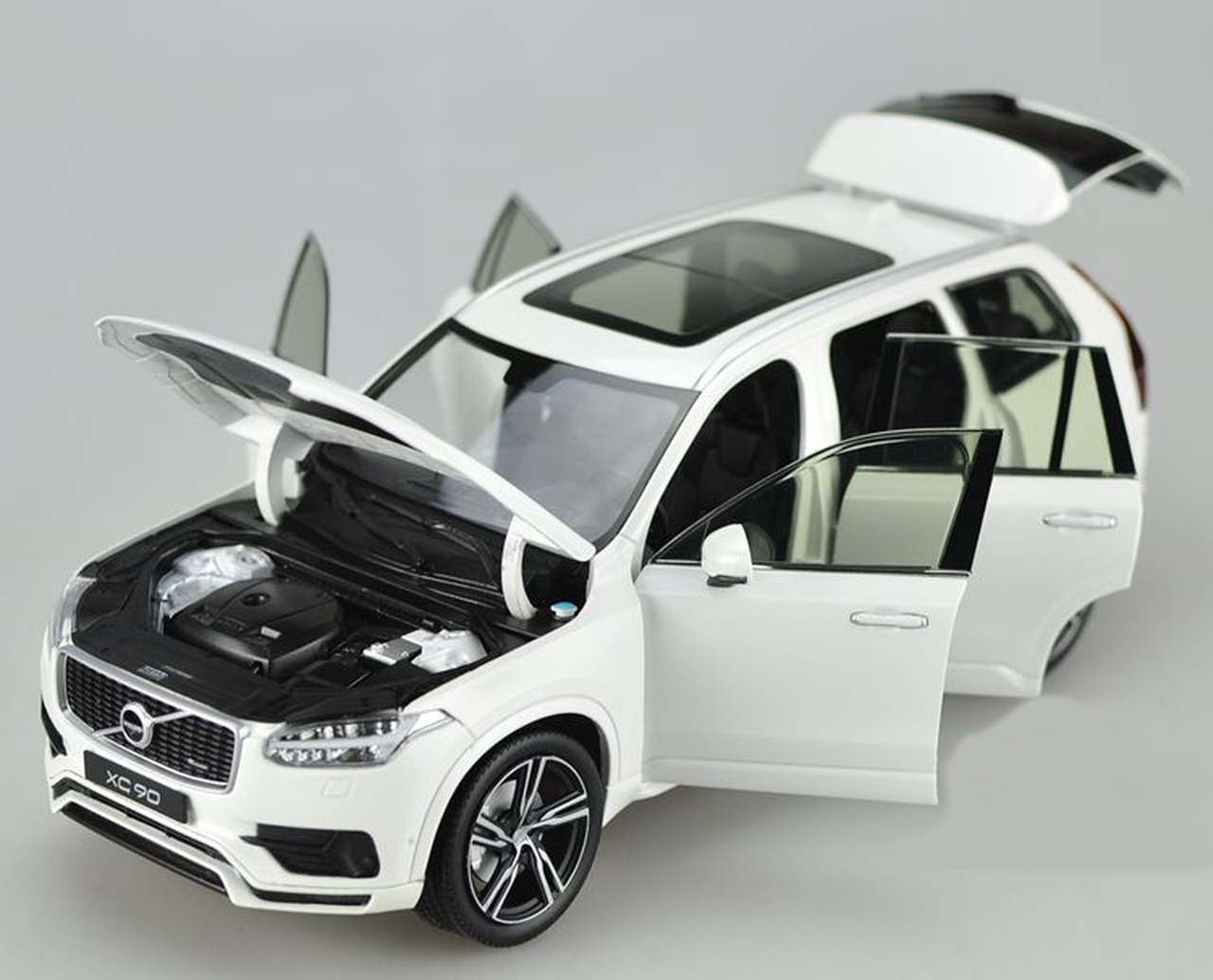 Volvo XC90 Toy Model